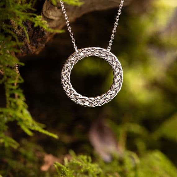 Celtic Open Circle Necklace 2510