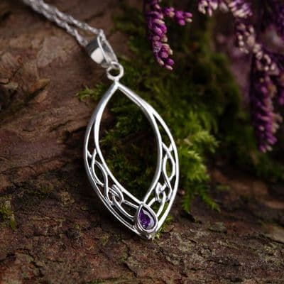 Celtic Silver Oval Pendant with Amethyst colour stone 0666