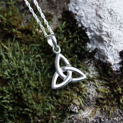 Celtic Trinity Knot Silver Pendant Small 0040