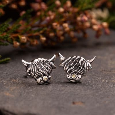 Highland Cow Stud Earrings 2505