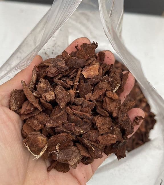 COM20 Medium grade fir bark 3 litres approx