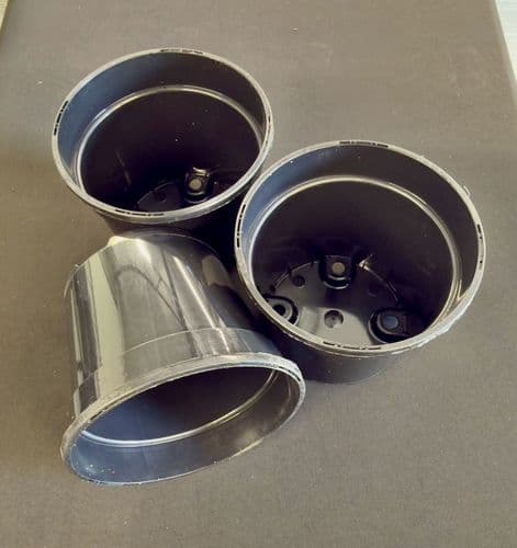 PT06 Black Pots 3