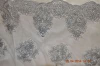 COR102 Scallop Edged Corded Lace, 117 cm, silver