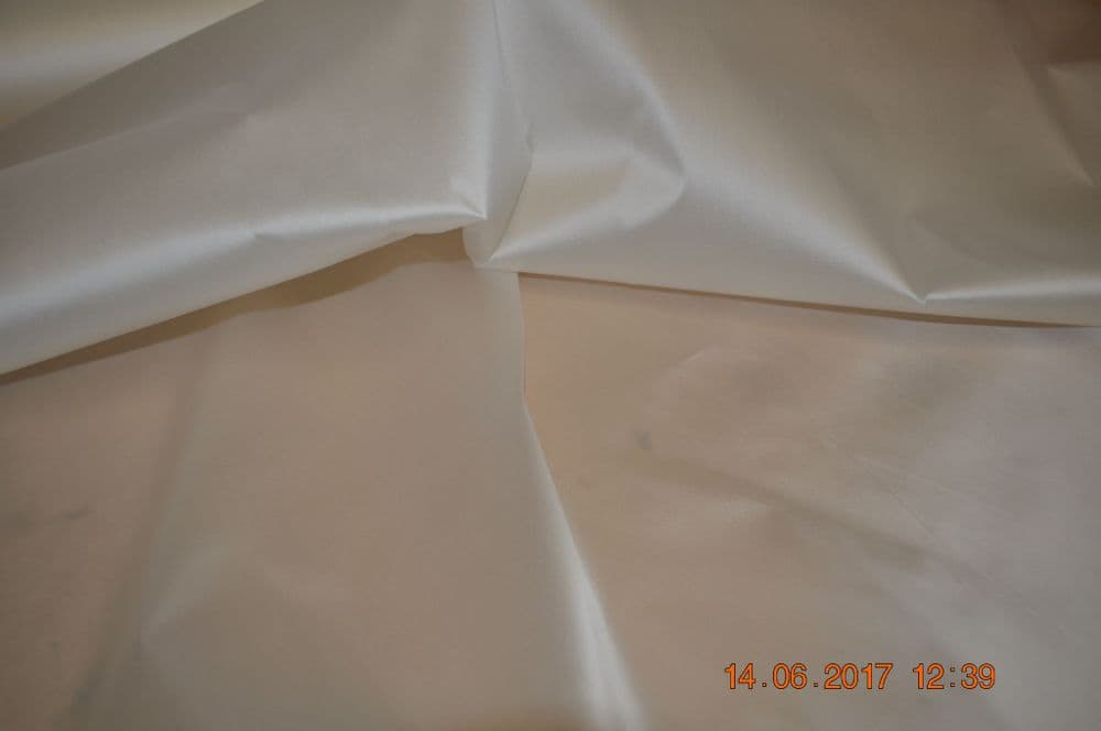 Silk Satin Organza 140 cm white