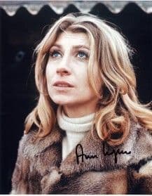 Ann Lynn, Genuine signed autograph 10x8 COA 3055