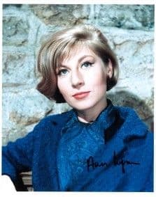 Ann Lynn, Only Fools & Horse's Genuine signed autograph 10x8 COA