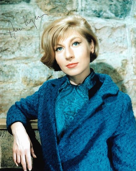 Ann Lynn "Only Fools & Horses/Danger Man / the Champions" 10x8 Genuine Signed Autograph COA 11892