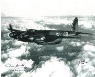 Brian Beattie & Des Curtis (WW2 Pilots) - Genuine Signed Autograph 7755