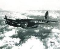 Brian Beattie & Des Curtis (WW2 Pilots) Genuine Signed Autographs 10x8 COA 6270