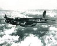 Brian Beattie & Des Curtis (WW2 Pilots) Genuine Signed Autographs 10x8 COA 6286