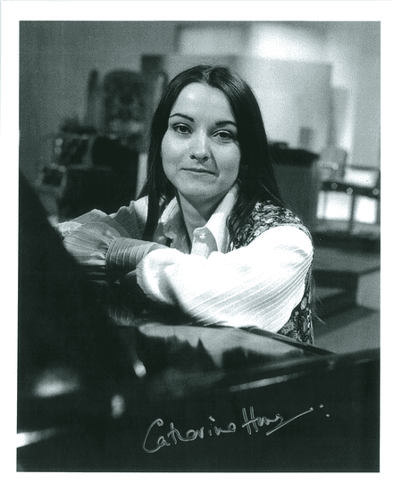 Catherine Howe DOCTOR WHO 'AraThe Underwater Menace' - 10x8 Genuine Signed Autograph 10673