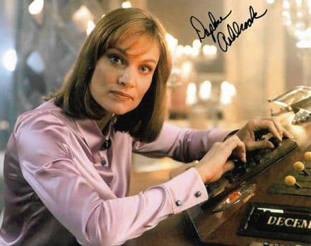Daphne Ashbrook Very Rare Signed 10 x 8 Photograph