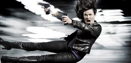 Eve Myles "Gwen Cooper" TORCHWOOD Genuine Signed Autograph 10 x 8 COA 805