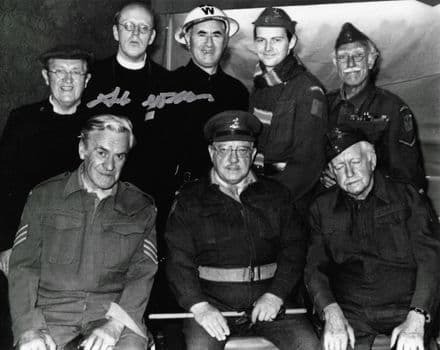 FRANK WILLIAMS DAD'S ARMY 8 BY 10 ORGINAL SIGNED AUTOGRAPH 11526