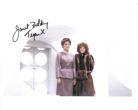 Janet Fielding "Tegan" (Doctor Who) genuine signed autograph 10 x8, 10487