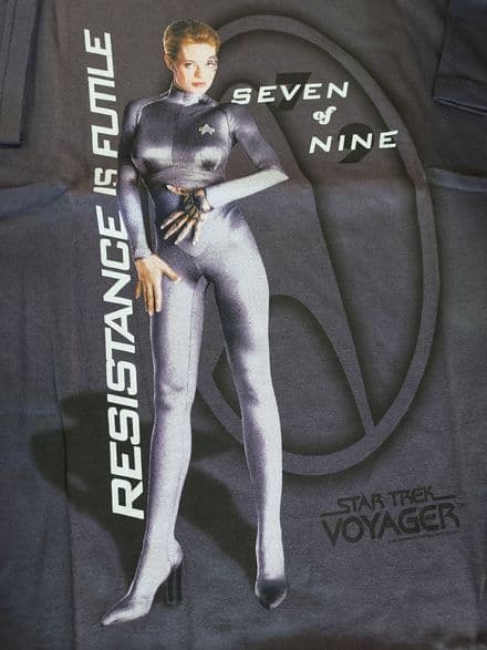 STAR TREK VOYAGER - JERI RYAN Limited Edition Plus Autograph T-Shirt PC22454