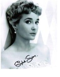 Sylvia Syms "The Queen" British Screen Legend signed autograph 8 by 10, 1734 2