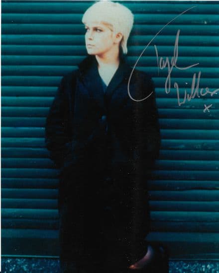 Toyah Wilcox Singer & Actress 10" x 8" Genuine Signed with COA 22754