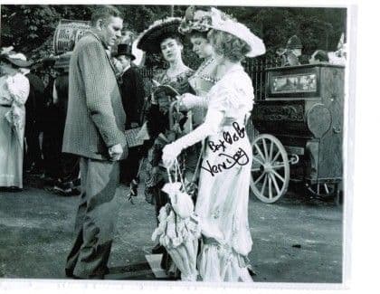 Vera Day Quatermass 2, Womaneater, HAMMER HORROR Genuine Signed Autograph 10 x 8 COA 2330