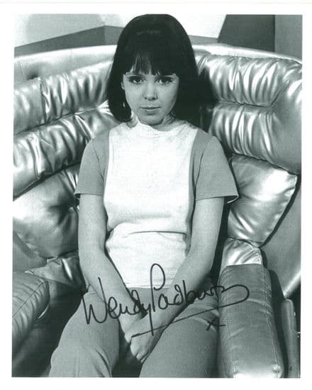 Wendy Padbury Genuime Autograph #2