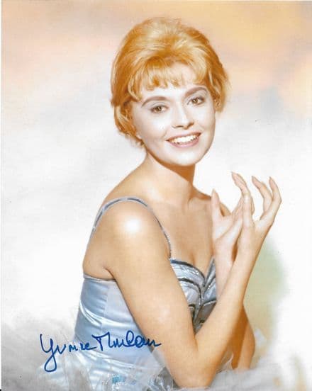 Yvonne Monlaur 'The Brides of Dracula ' HAMMER HORROR Genuine Signed 10x8 COA 11771