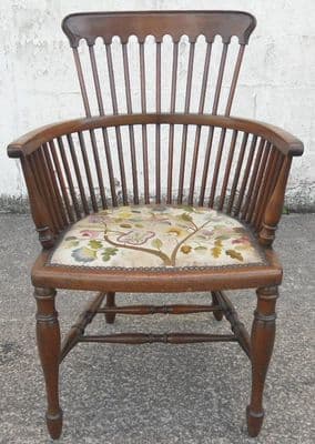 Quality Mahogany Spindleback Armchair