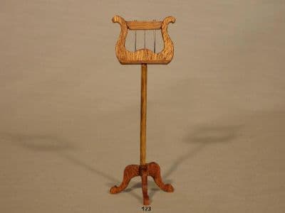 123. Music Stand