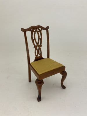 156. Chippendale Chair (curved back, ver. 1)