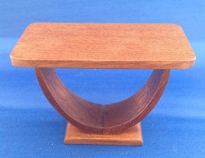 168. 1930s Sidetable