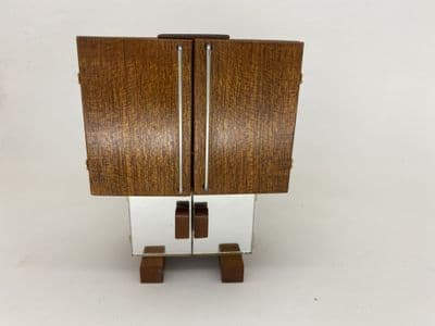 218. 1930s Cocktail Cabinet