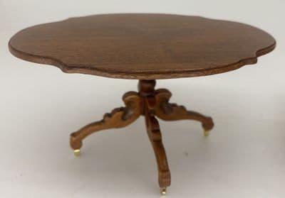 264. Victorian Carved Leg Table