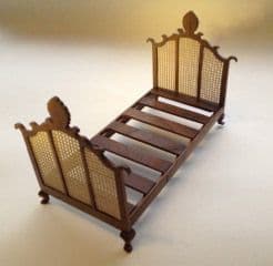275. Victorian Double Bed (mesh boards)