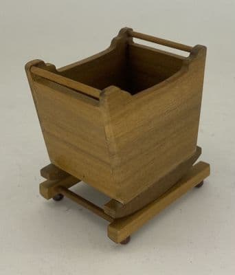 307. Georgian Rocker Tub