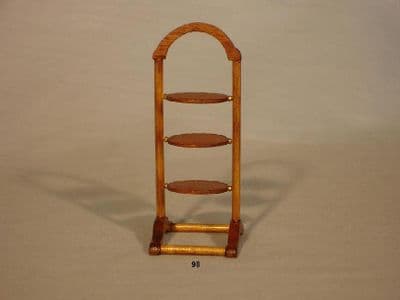 98. Cake Stand
