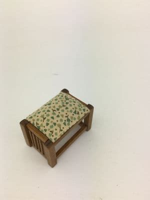 Art & Craft Footsrool