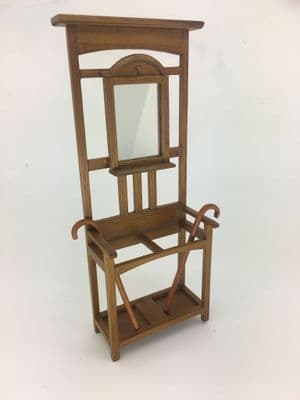 Arts & Craft Hallstand