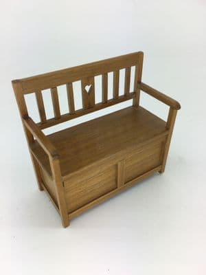 Arts & Craft indoor bench