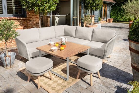 Hartman Trevi Square Casual Dining Set