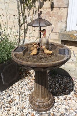 Solar Powered Duck Family Fountain