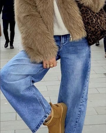 Barrel Leg Faded Blue Jeans -Billi