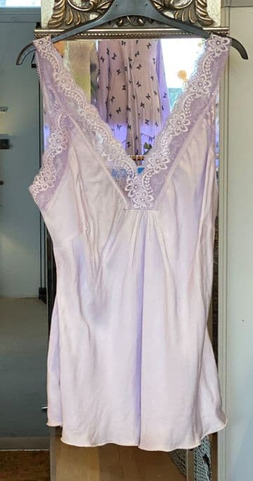Lacy Matt Satin Look Camisole – Pale Lilac
