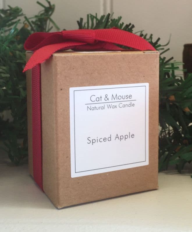 Scented Candle 20cl in a Gift Box - Spiced Apple