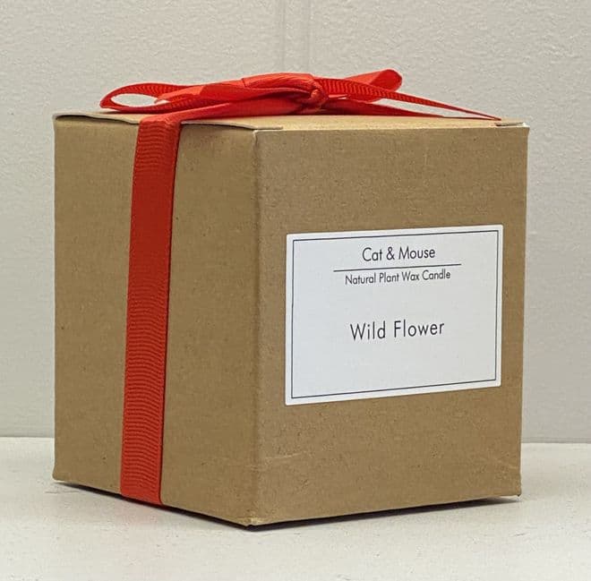 Scented Candle 20cl in a Gift Box - Wild Flower