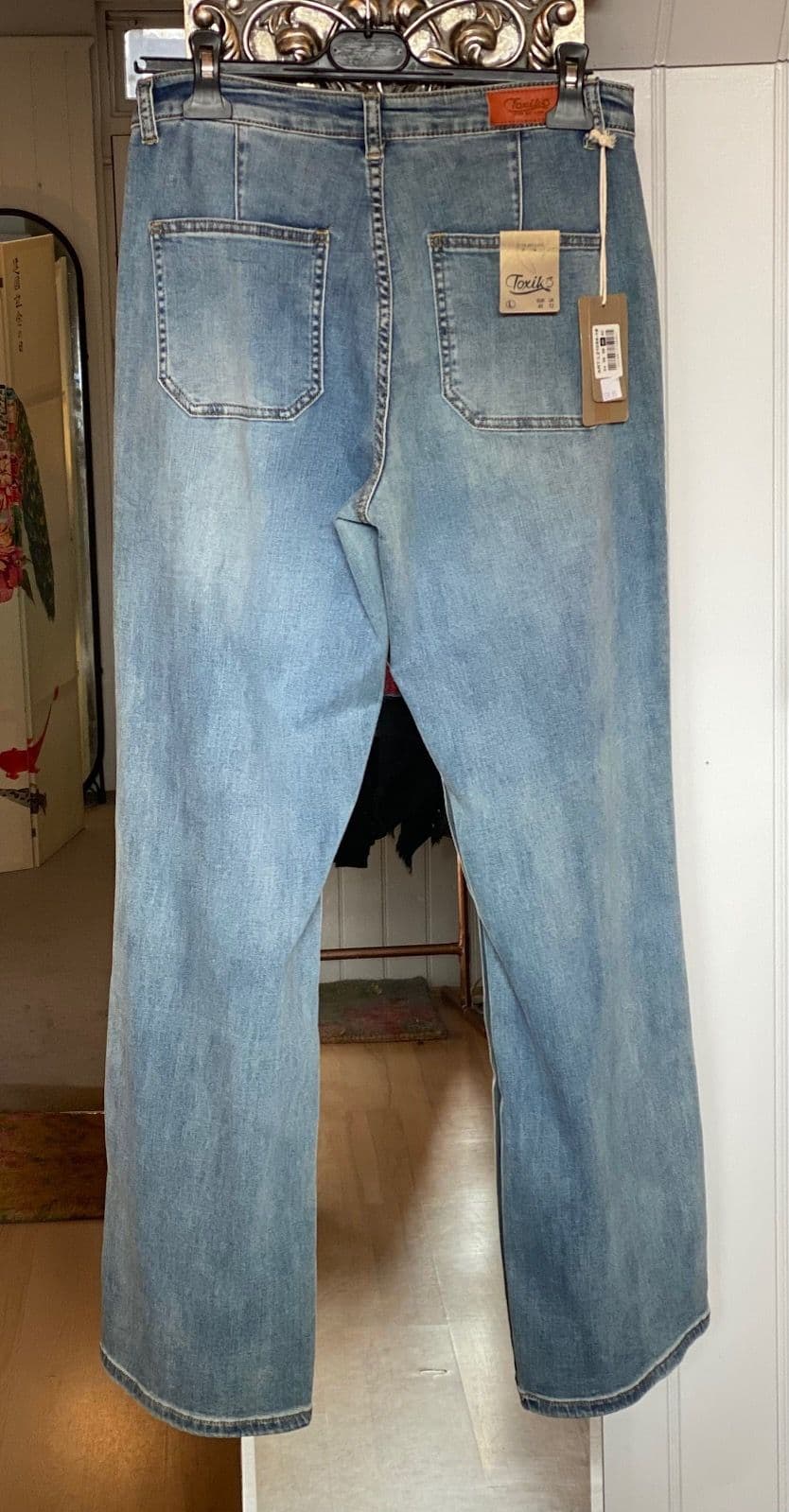 【AAKE】[UNISEX] TRACK LINE WIDE DENIM BKE Andi Cropped Wide Leg Stretch Jean - Women's Jeans in