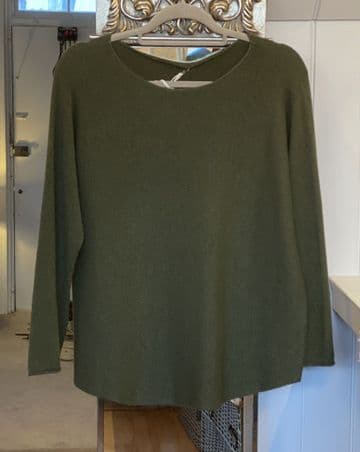 Ultrasoft Scoop Neck Jumper - Olive