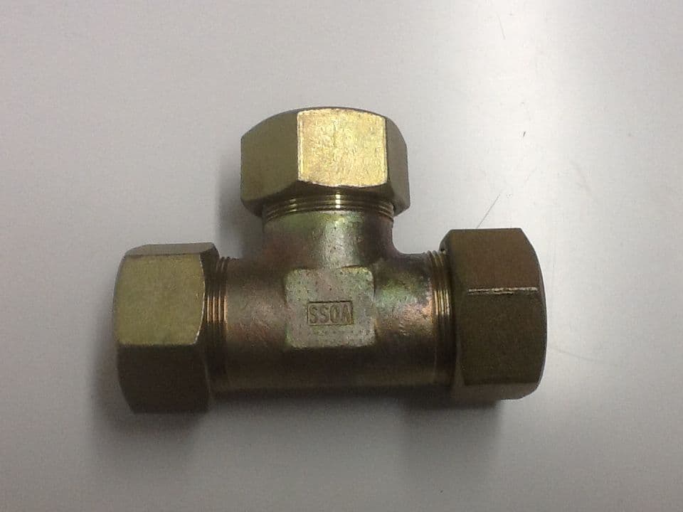 TV38S 38 MM Heavy Duty Equal Tee Hydraulic Compression Fitting