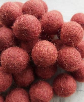 21, Dark chestnut red