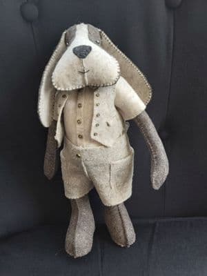 Heirloom Harold Dog pattern (brown)