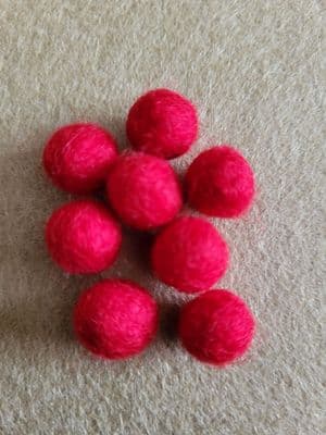 red 1cm felt balls