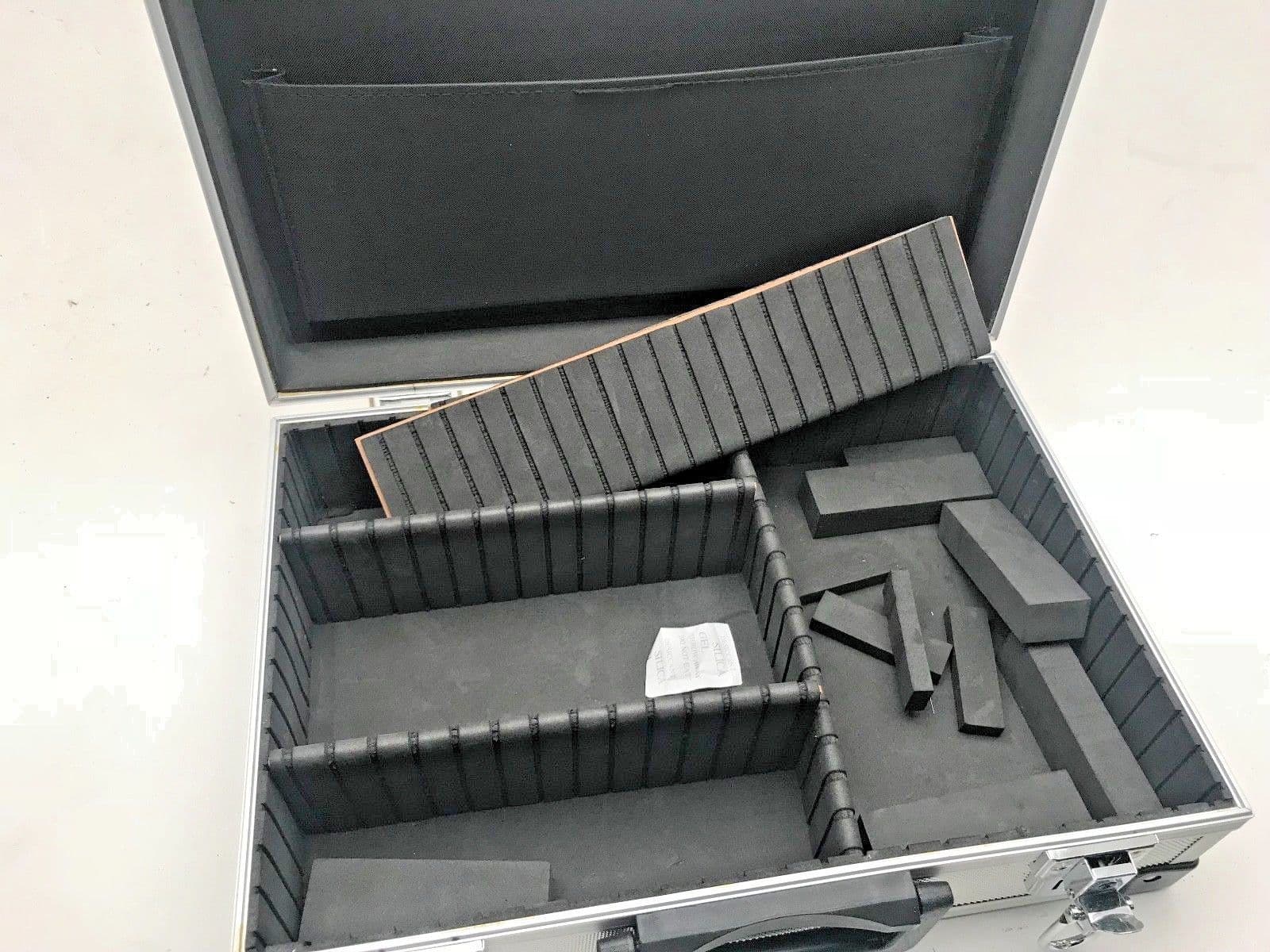 Aluminium camera case with dividers